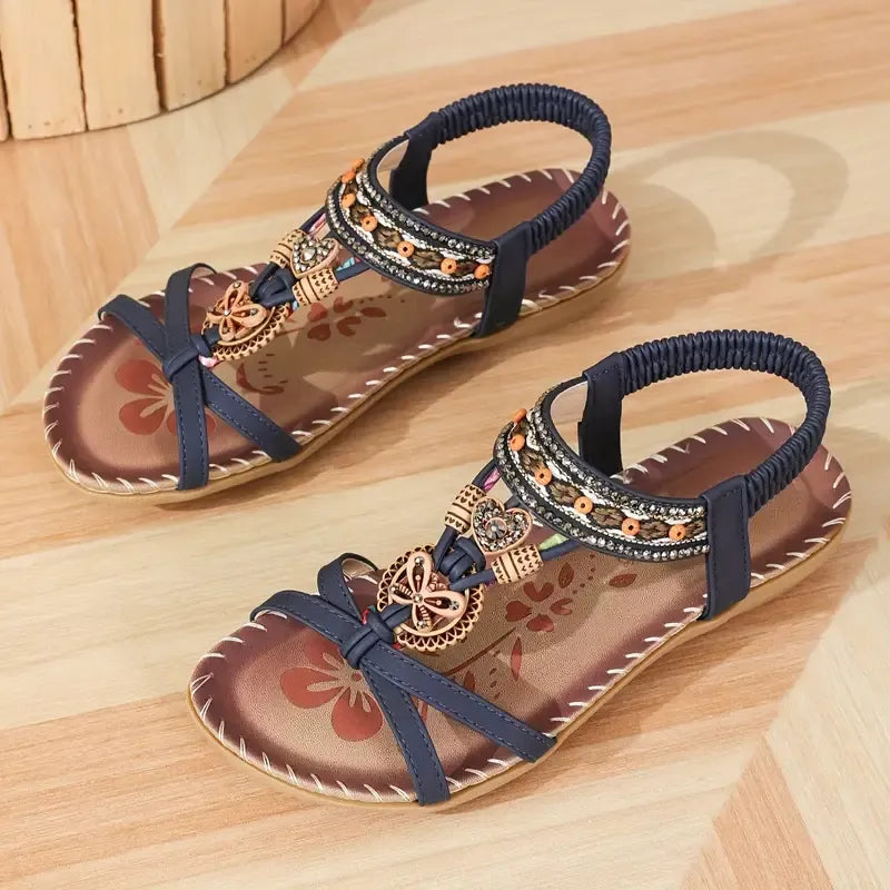 Anny | Elegante sandaler med blomster og sommerfugl i strass