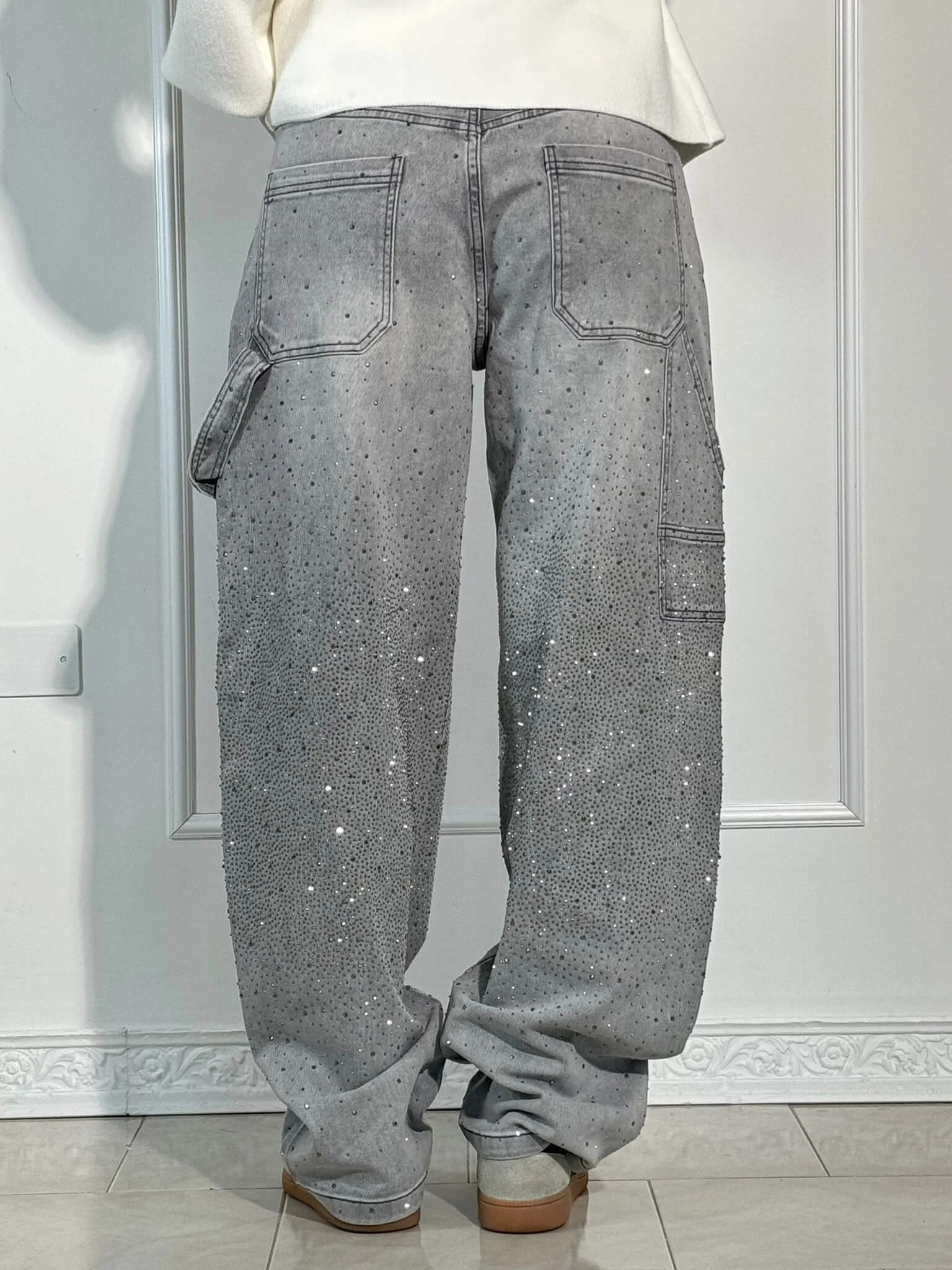 Balloon Jeans med Skinnende Detaljer – Trendy og Komfortable