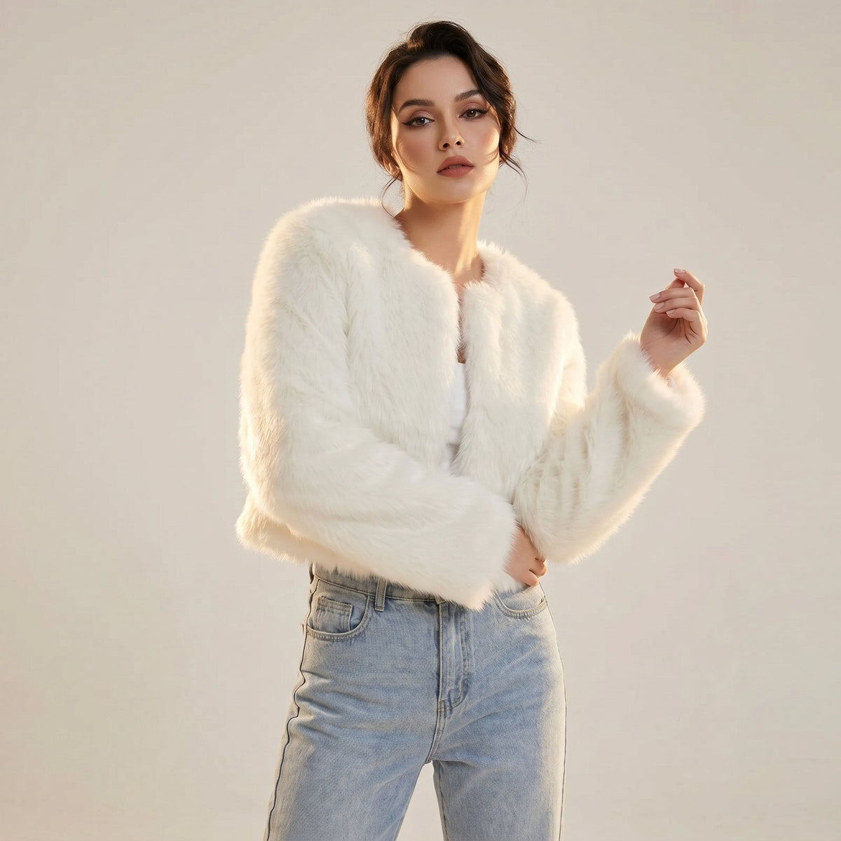 Birthe | Kort jakke med pelslook – billede 2