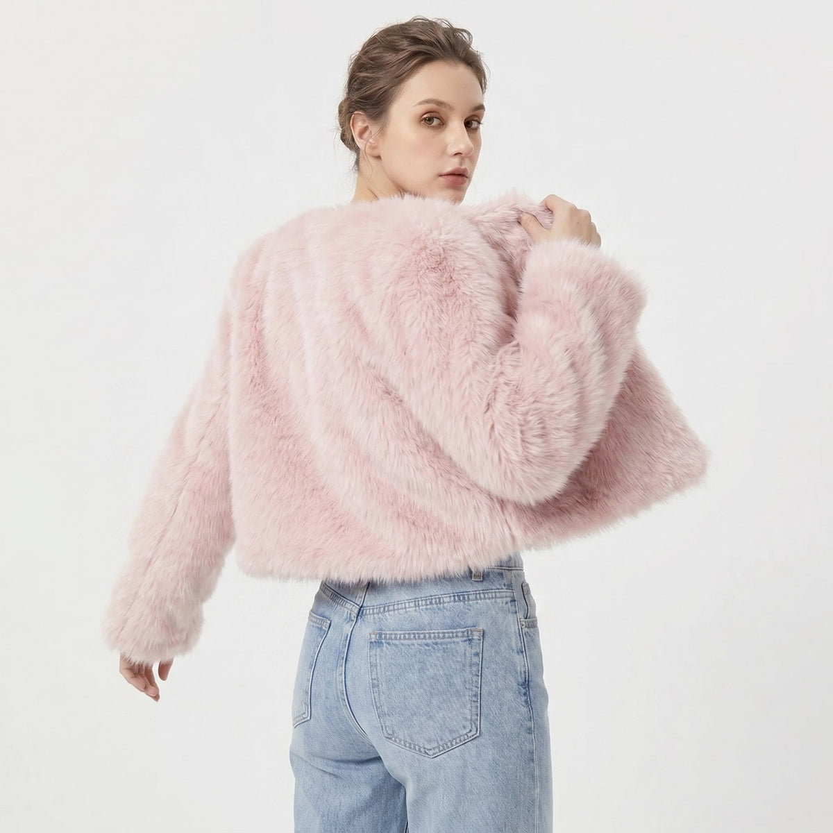 Birthe | Kort jakke med pelslook – billede 7