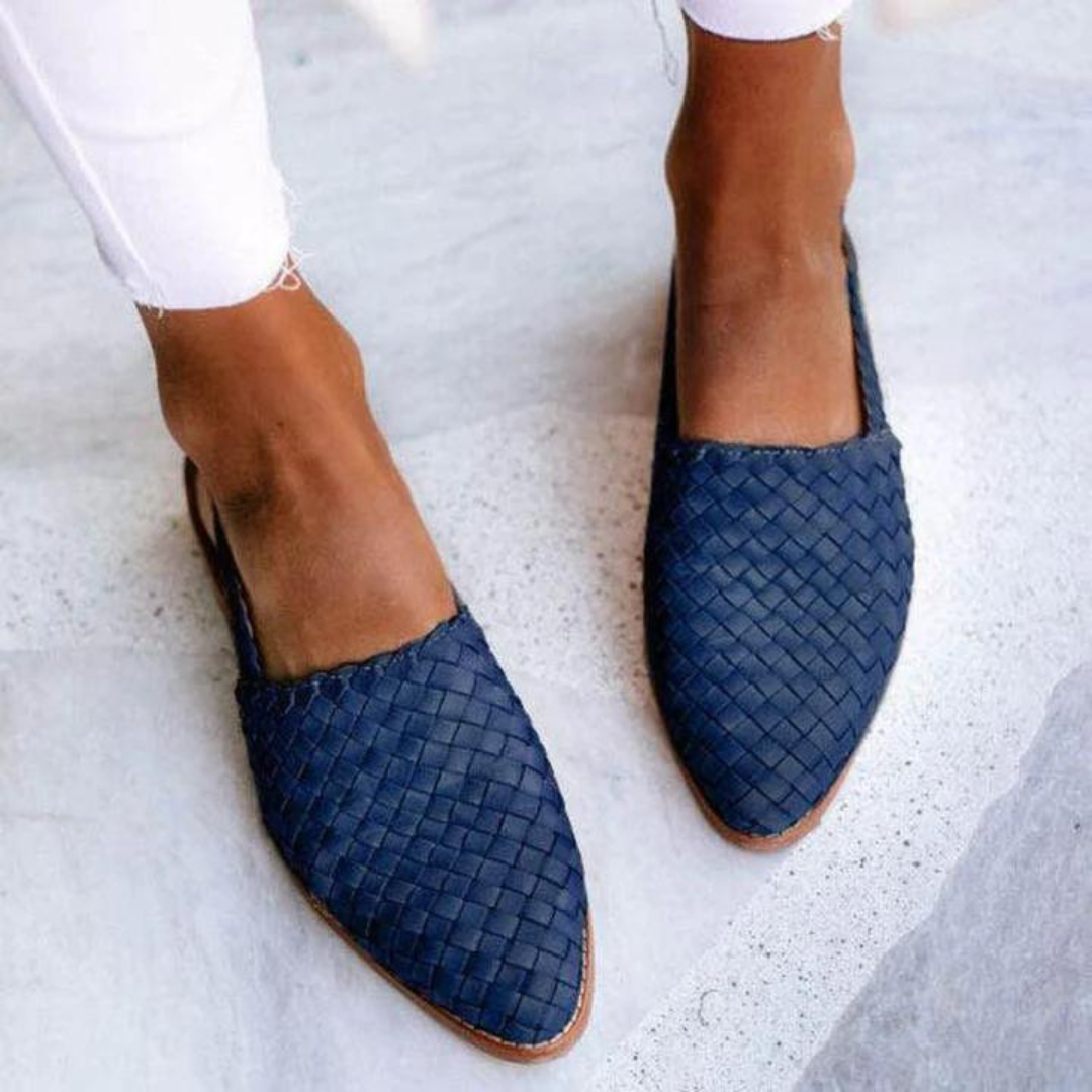 Claire | Elegante og Behagelige Håndlavede Flade Sandaler
